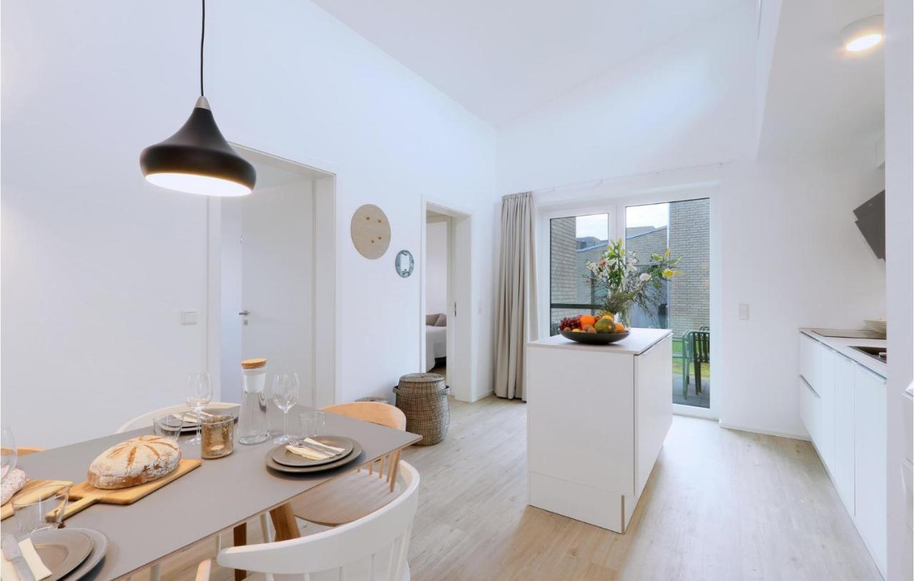 Stunning Home In Lembruch-Duemmer See With Wifi Exterior photo